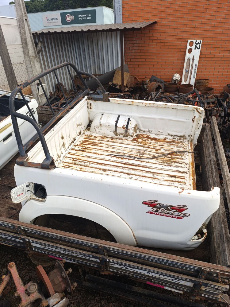 Caçamba Toyota Hilux 3.0 2012 4