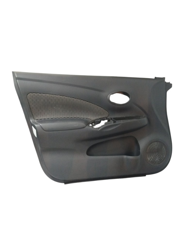 Forro Porta Dianteira Esquerda Nissan Versa 2019 Preto Preto 1