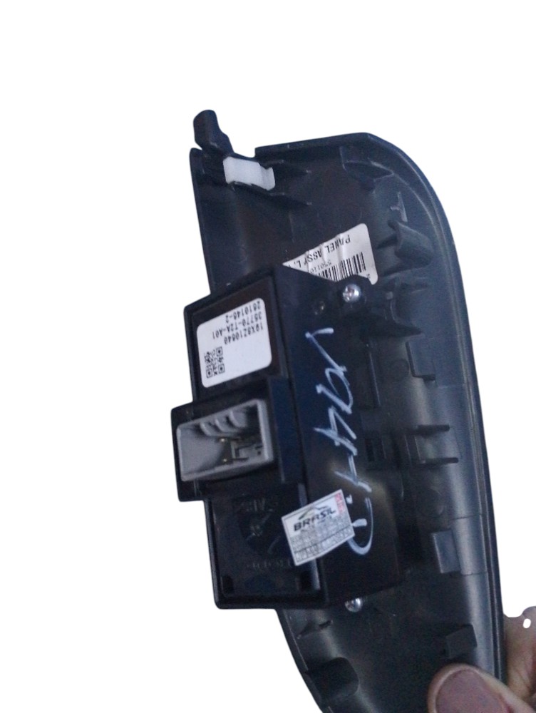 Botão Vidro Elétrico Traseira Direita Honda Wr-v Ex 2019 1.5 5