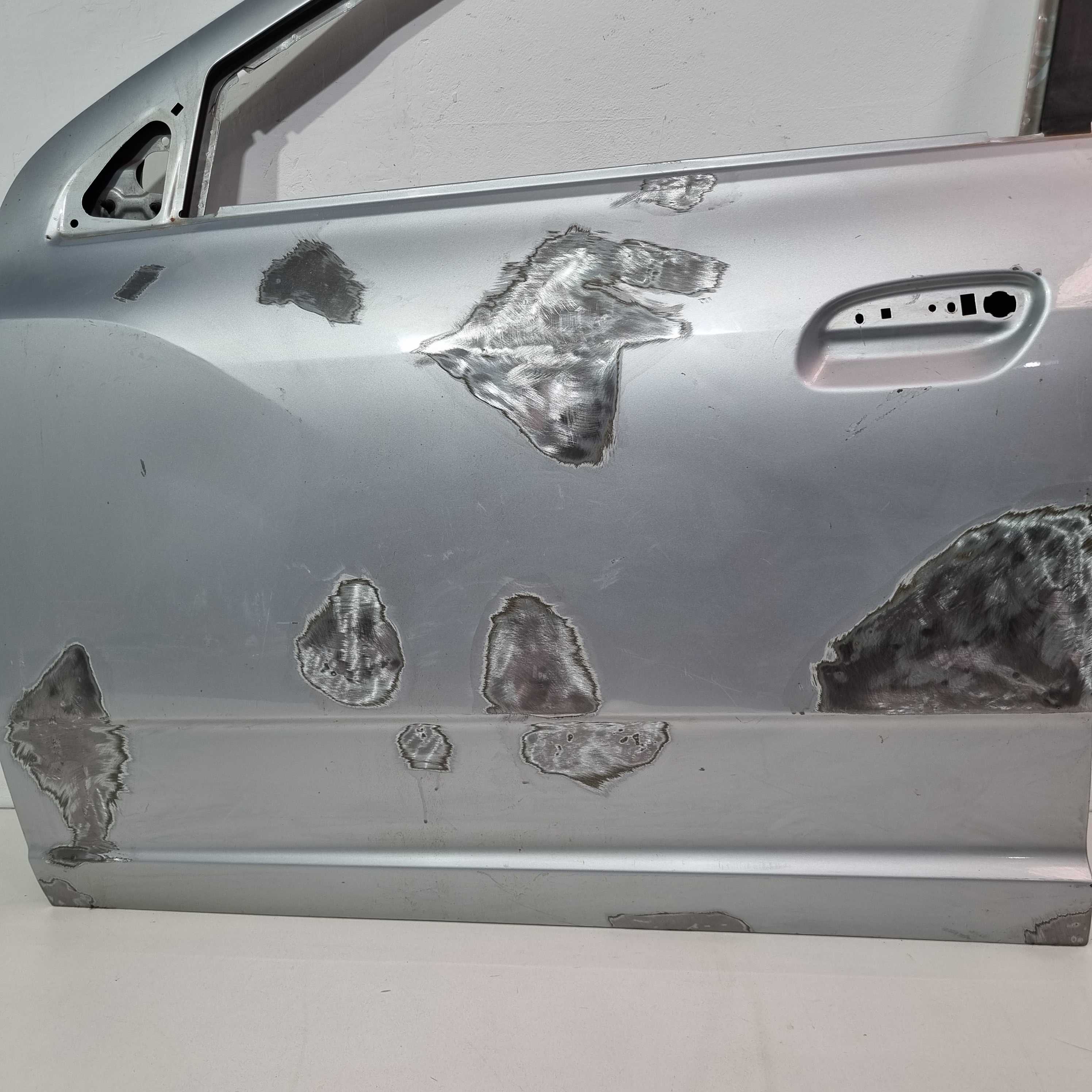 Porta Dianteira Esquerda Chevrolet Cobalt 2012 A 2018 Dianteira Esquerdo Prata 5