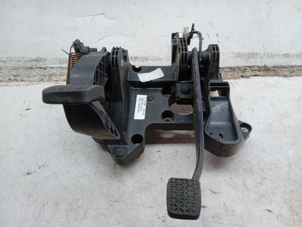 PEDALEIRA PEDAL FREIO EMBREAGEM GM ONIX 2019
