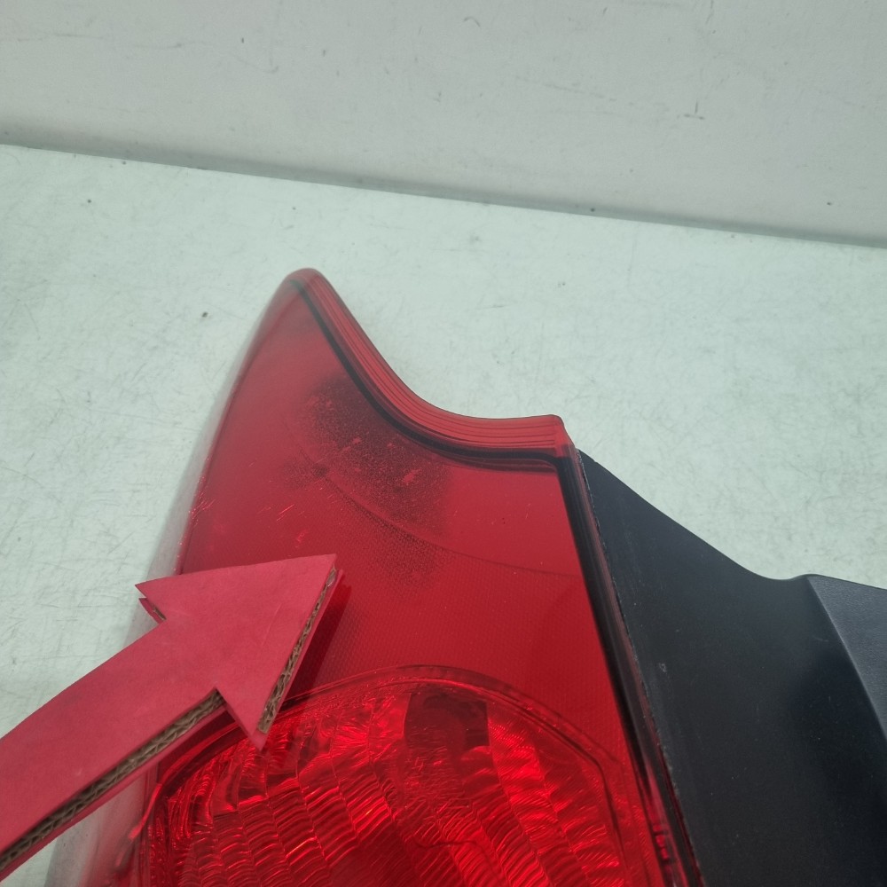 Lanterna Do Lado Esquerdo Ford Focus Hatch Modelos 2016/2020 Esquerdo/motorista 2