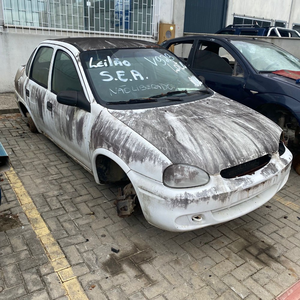 Sucata GM Chevrolet Corsa Sedan 1.6 8v 92CV 2004 4