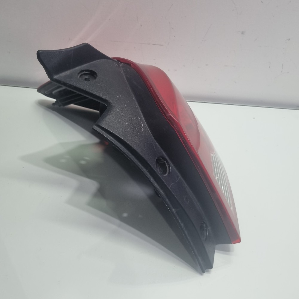 Lanterna Do Lado Direito Chevrolet Cruze Hatch 2012/2015 Direito/passageiro 3