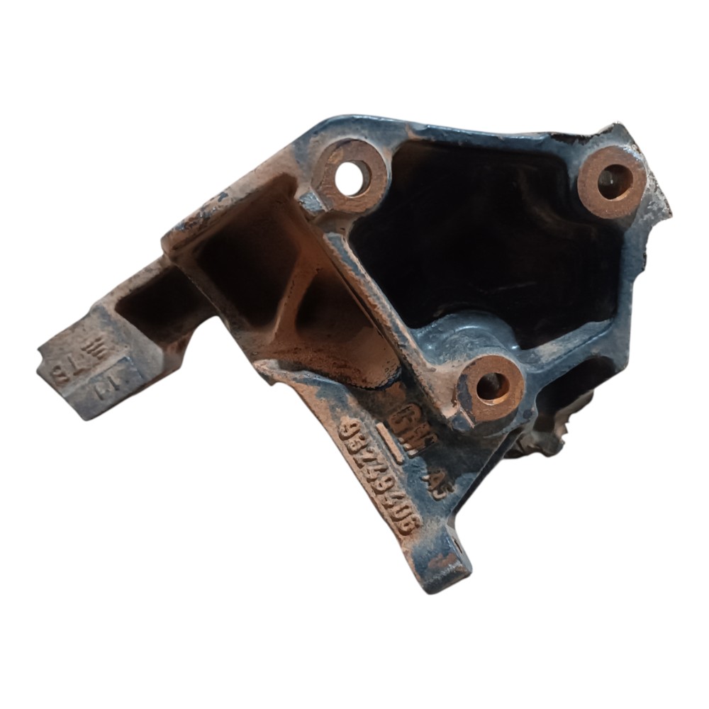 Suporte Bomba Direção Celta Prisma 1.0 1.4 2003 2015 4