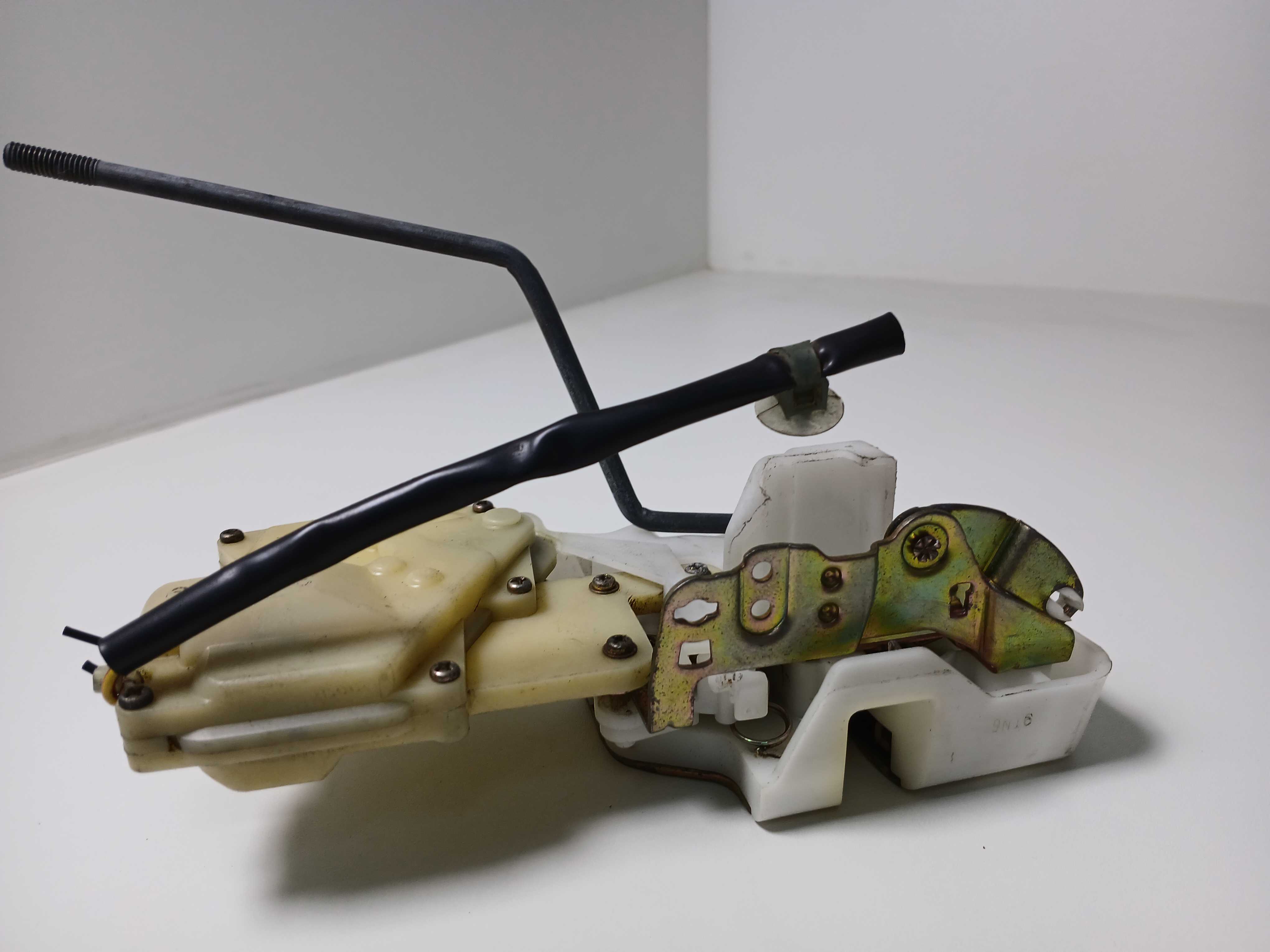 Fechadura Tranca dianteira direita civic 1996 a 2000