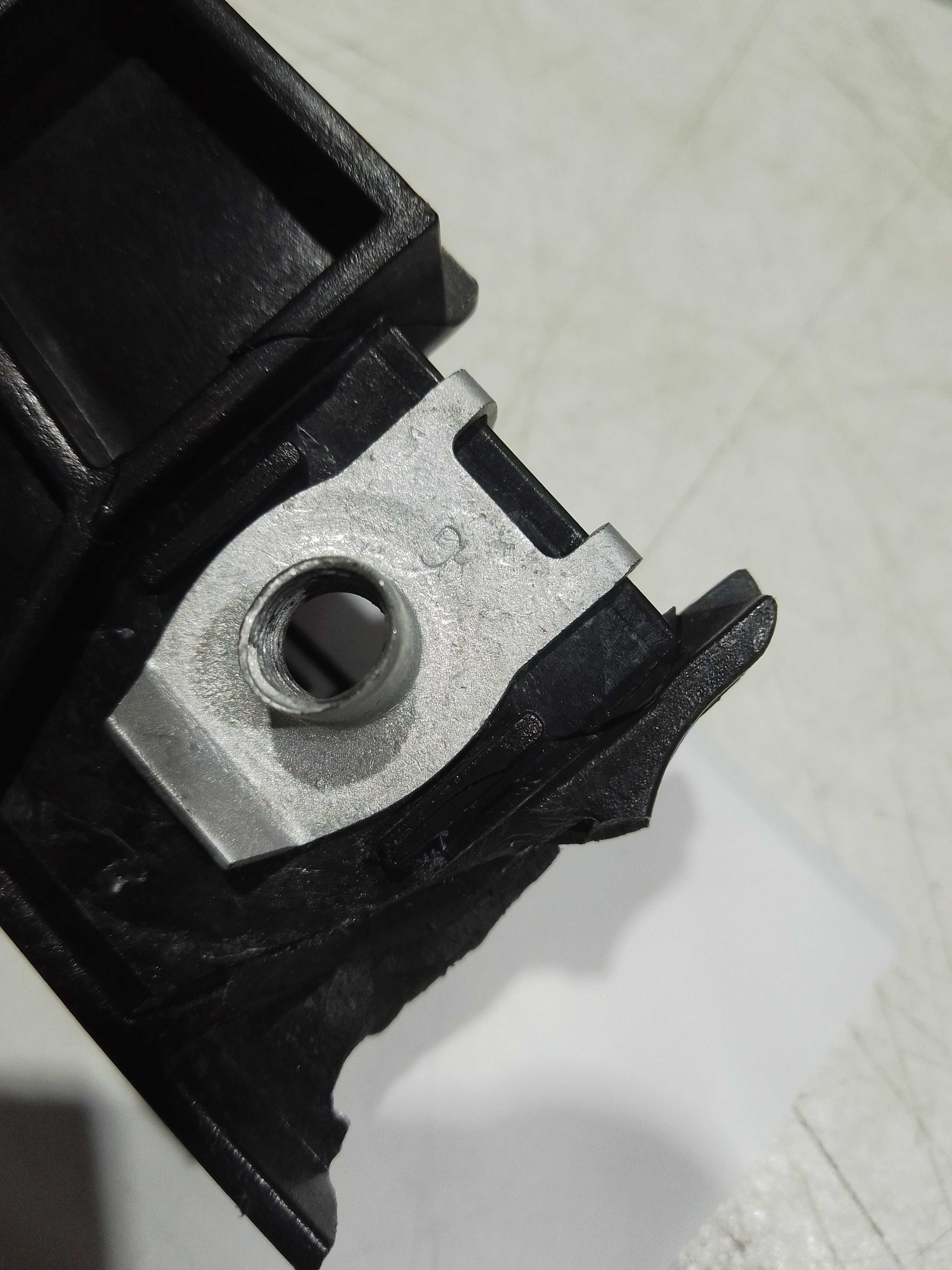 Guia parachoque Direito ford Ecosport 2012 2017 2