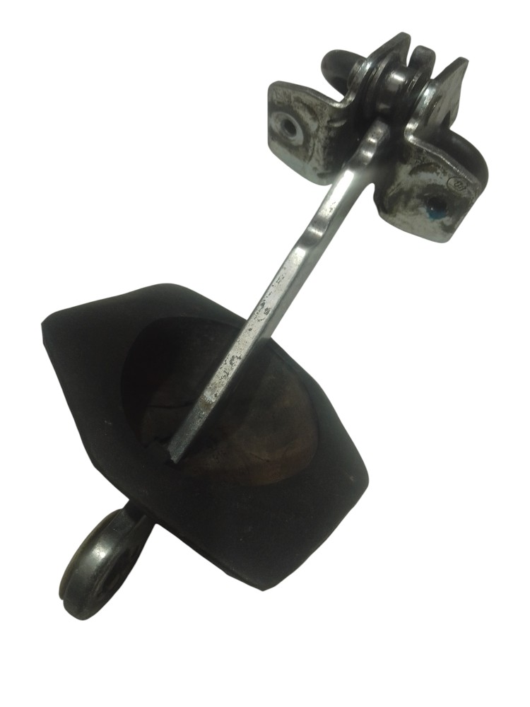 Limitador Da Porta Dianteira Direita Vectra 1996 A 2004  Cinza 1