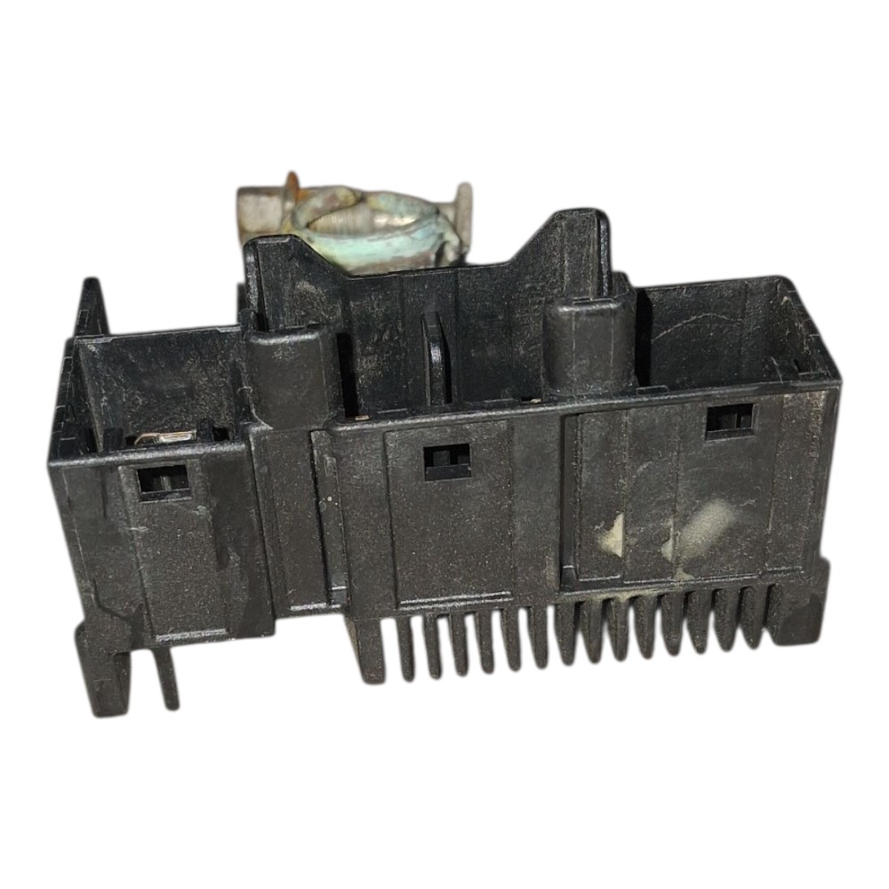 terminal fusível polo positivo Bateria Toyota Yaris SD 2021
