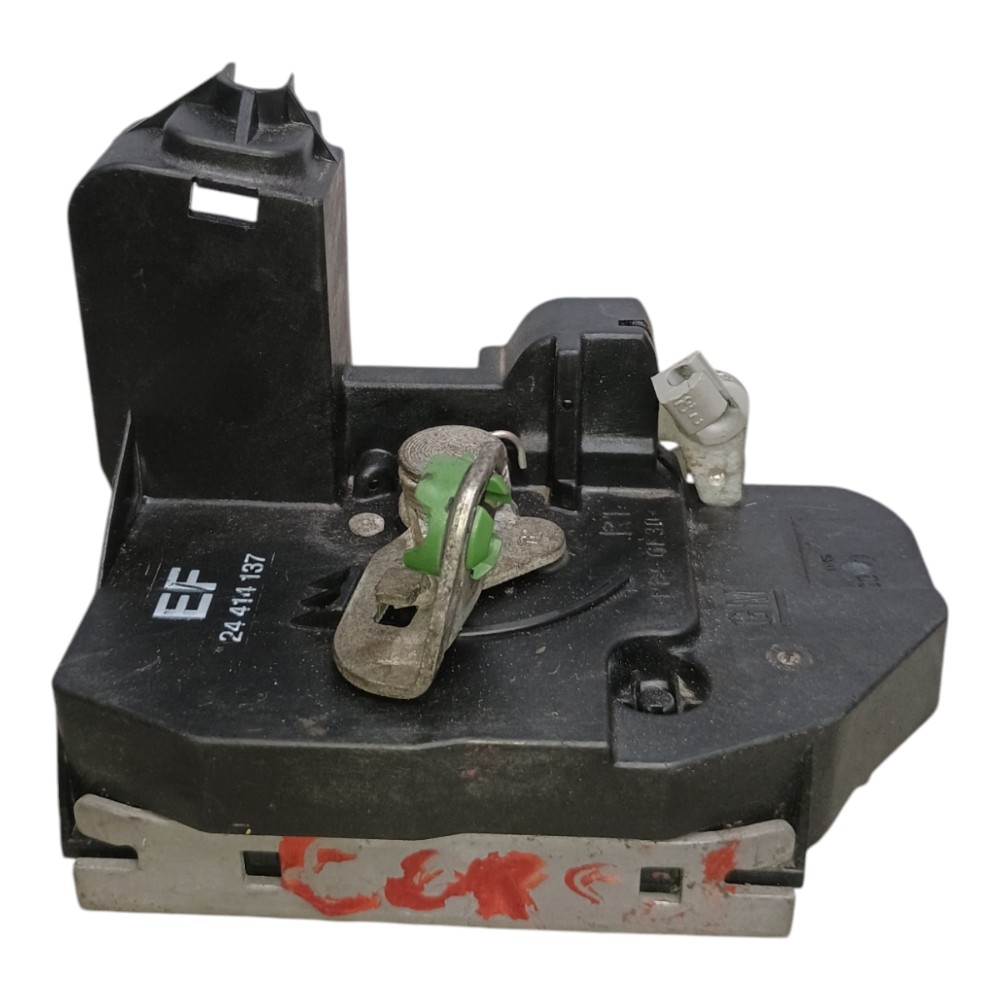 Fechadura Manual Traseiro Porta Direito Gm Corsa 2001 A 2012 2