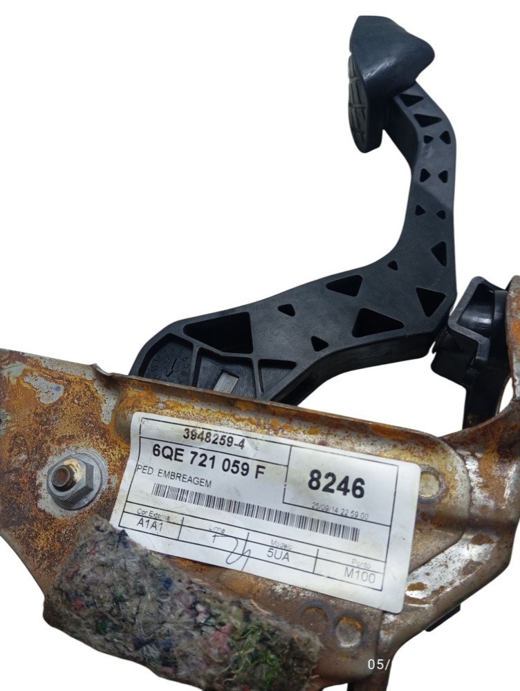 Pedal Embreagem VW Saveiro 2015