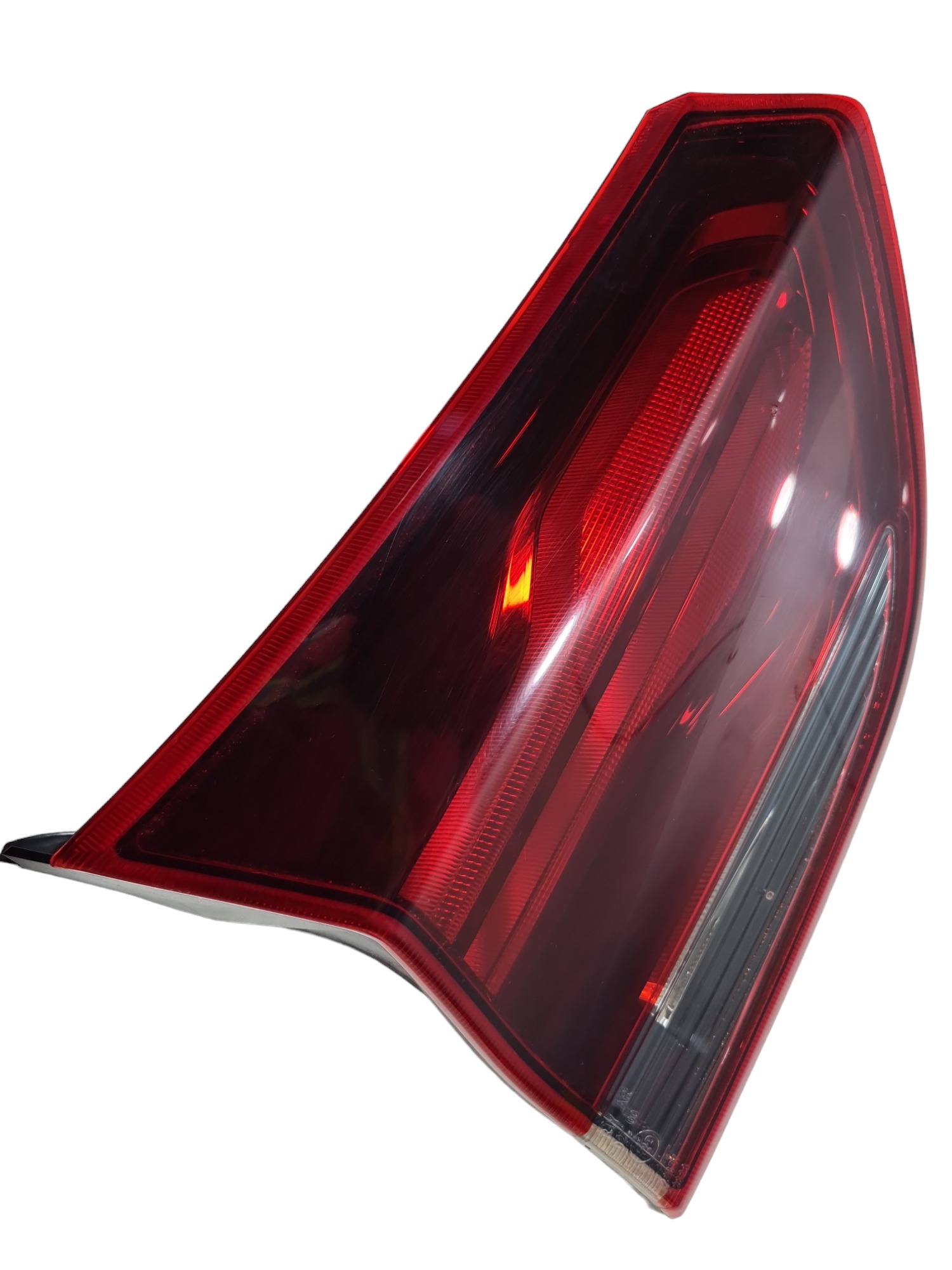 Lanterna Traseira Esquerda Gm Tracker 2022 26376774  Esquerdo 5