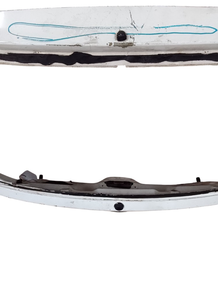 Tampa Traseira Fiat Palio 2004 Com Detalhes  Branco