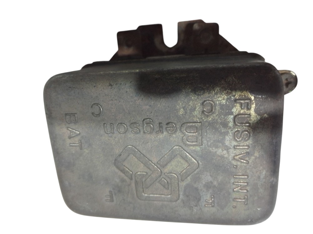 Rele Bergson B-135 Regulagem Farol  Volkswagen Golf  94/2000 3