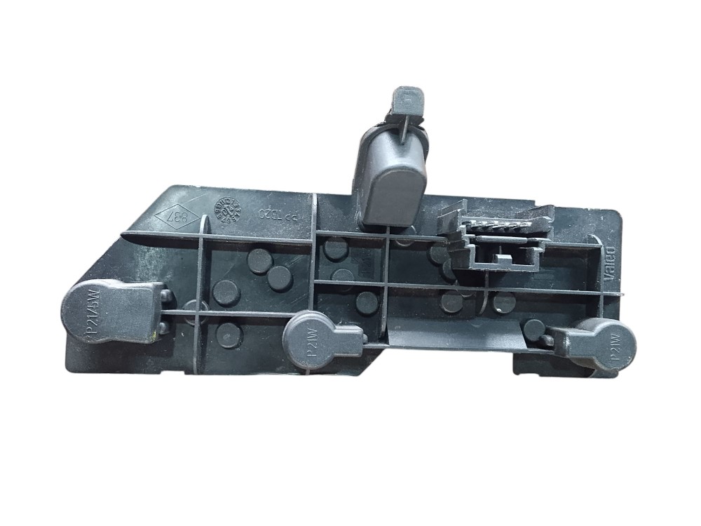 Cicurto de lanterna Renault clioo 2006 4