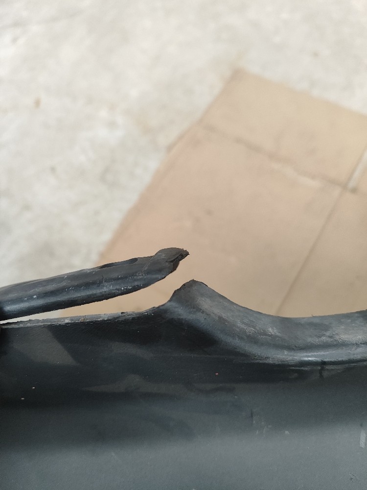 Parachoque Traseiro Fiat Tipo 1993 À 1997 *detalhe 3