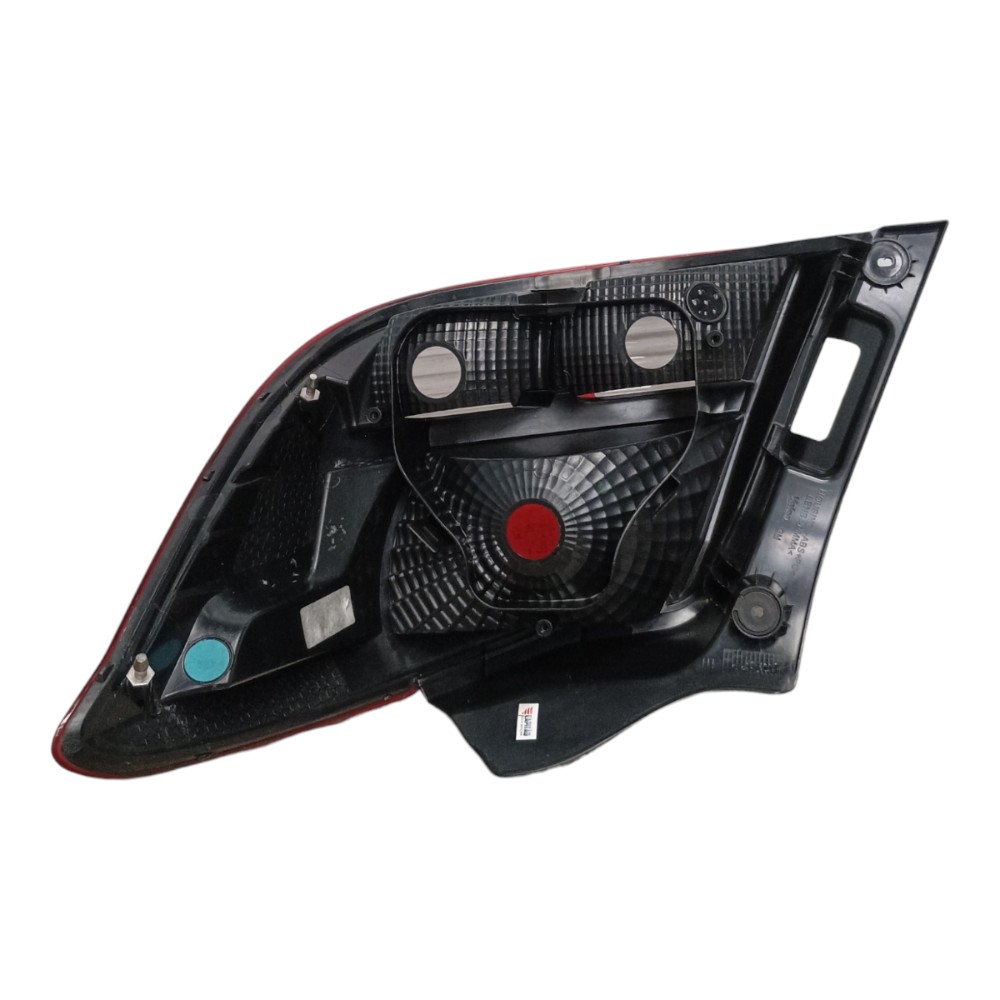 Lanterna Traseira Esquerda Gm Onix 1.0 2016 52104493 1