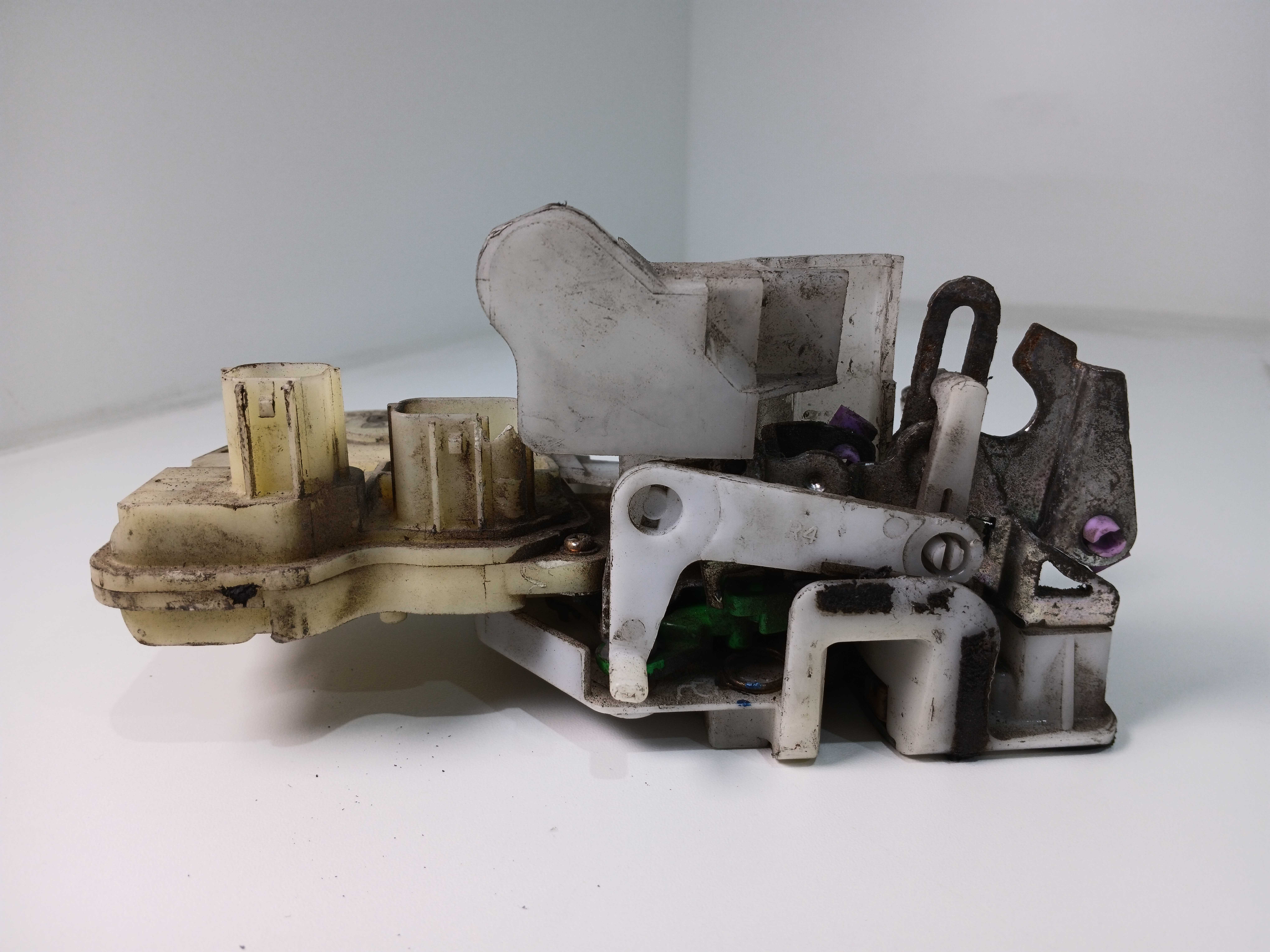 Fechadura Tranca Traseira Direita Fit 2004 A 2008 E1135