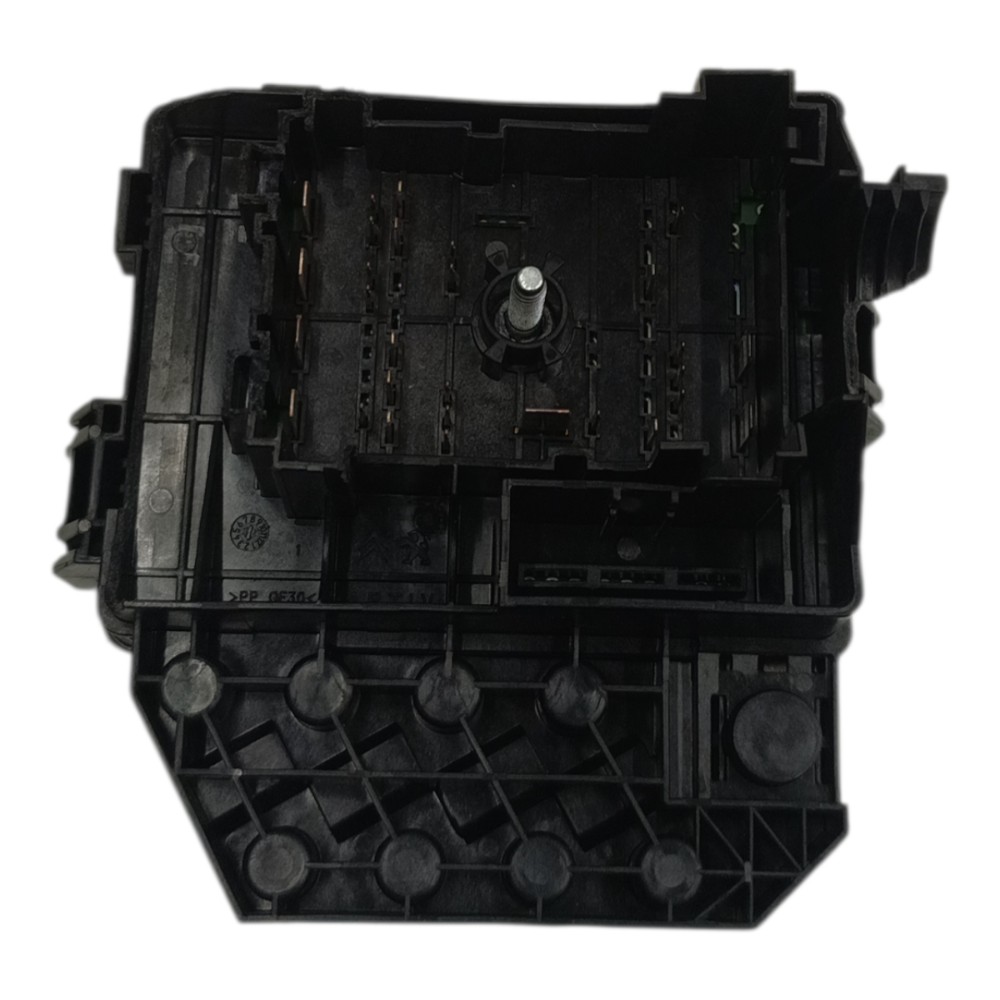 modulo Caixa Fusivel Externa Citroen Basalt 2025 4