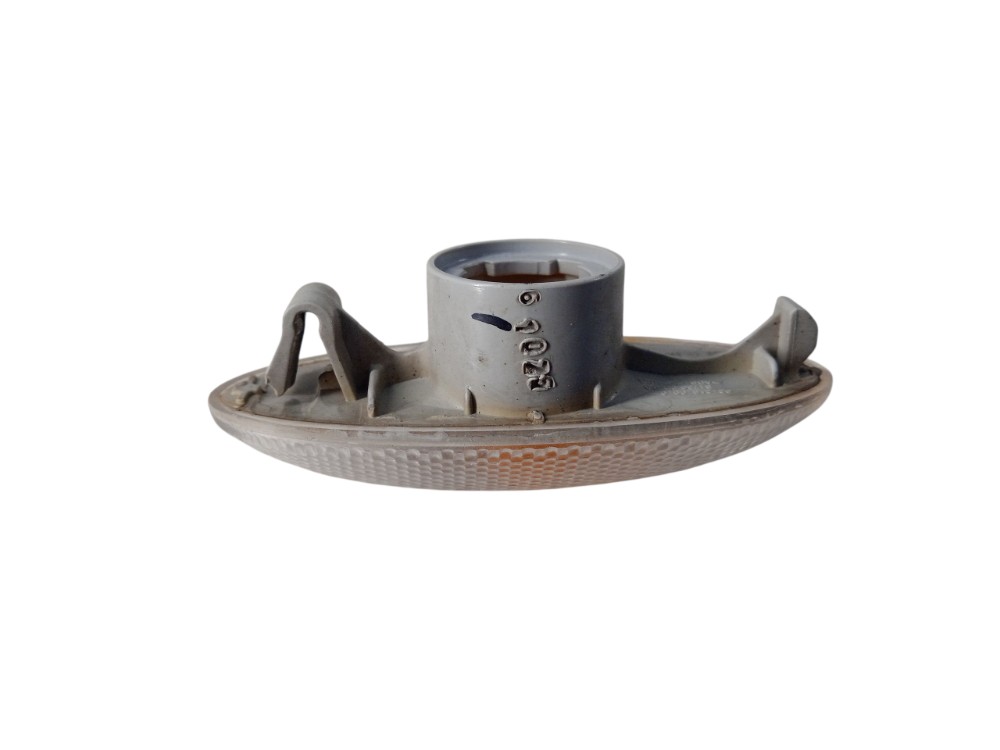 Pisca Lateral Dianteira Esquerda Toyota Etios Esquerdo