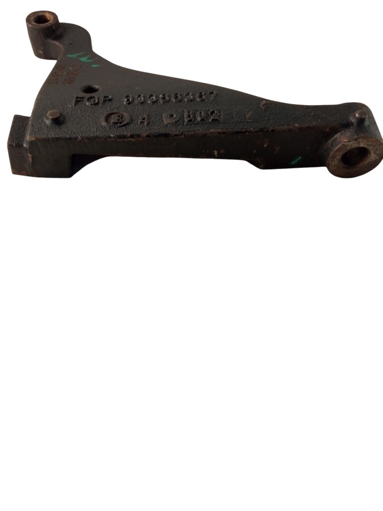 SUPORTE DO ALTERNADOR MERIVA 2007 3