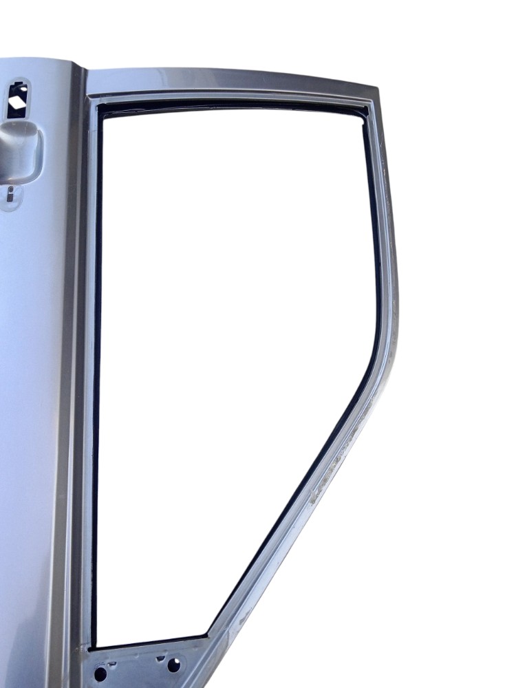 Porta Dianteira Direita Vw Santana 4