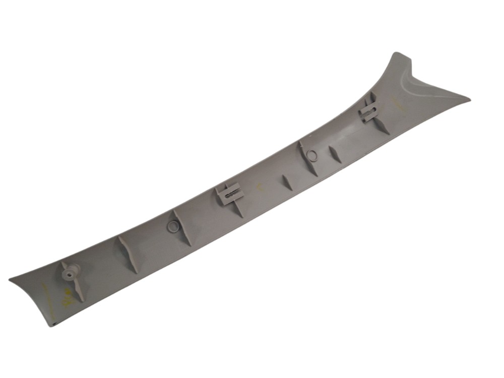 Acabamento Da Coluna Dianteira Esquerda Gm Celta 3