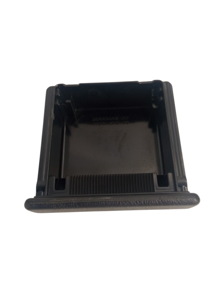 CINZEIRO DO CONSOLE CENTRAL PAJERO TR4/ PAJERO IO 4