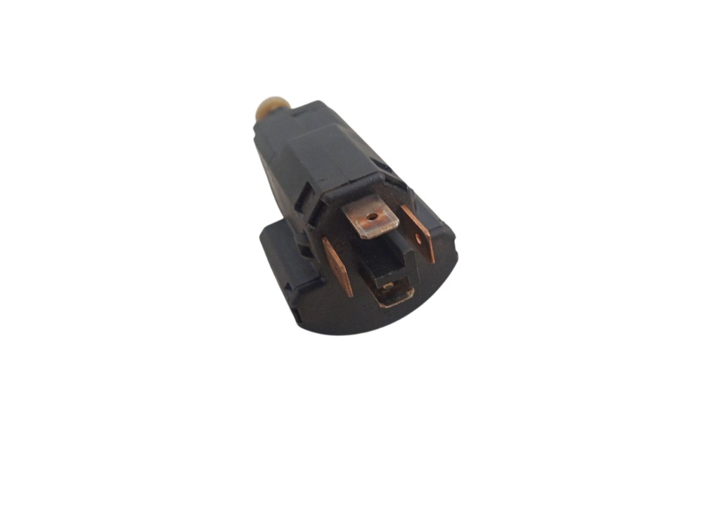 Interruptor Luz De Freio Gm Corsa Classic 4