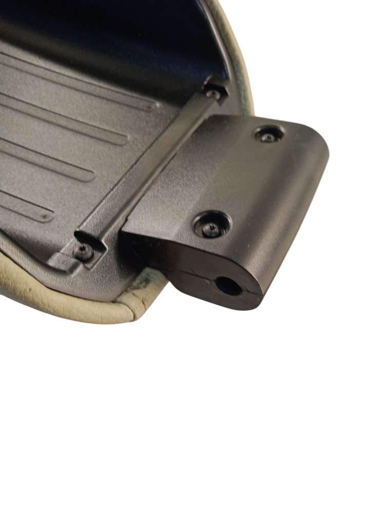 Apoio De Braco Console Central Volvo Xc90 2010 3
