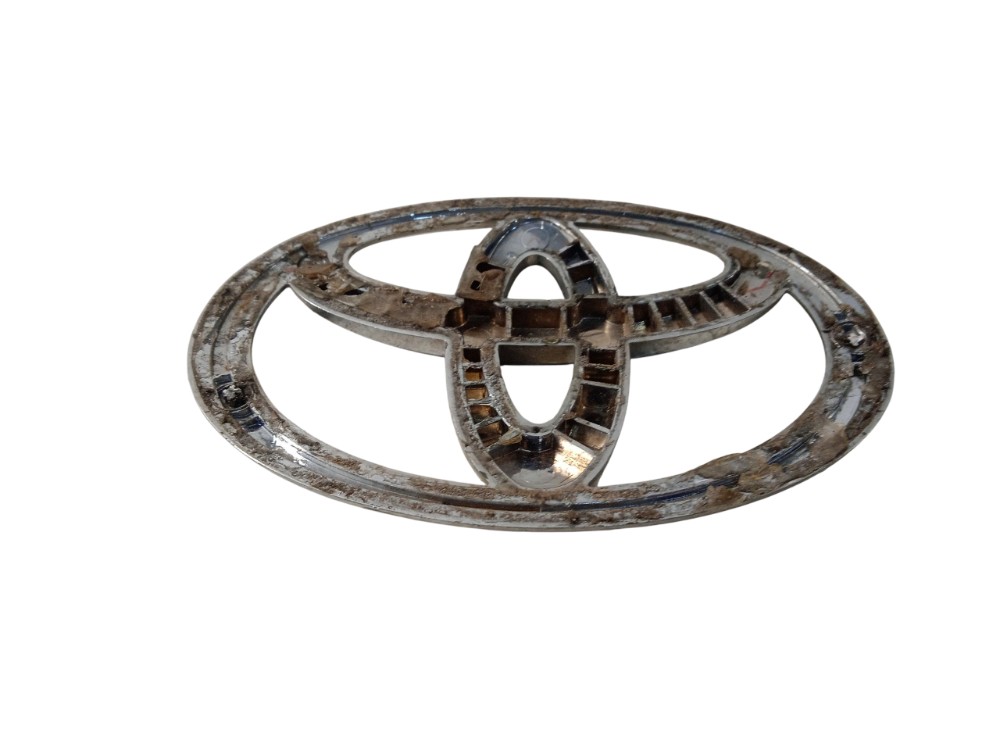 Emblema Da Tampa Traseira Toyota Etios Cromado Cromado 2