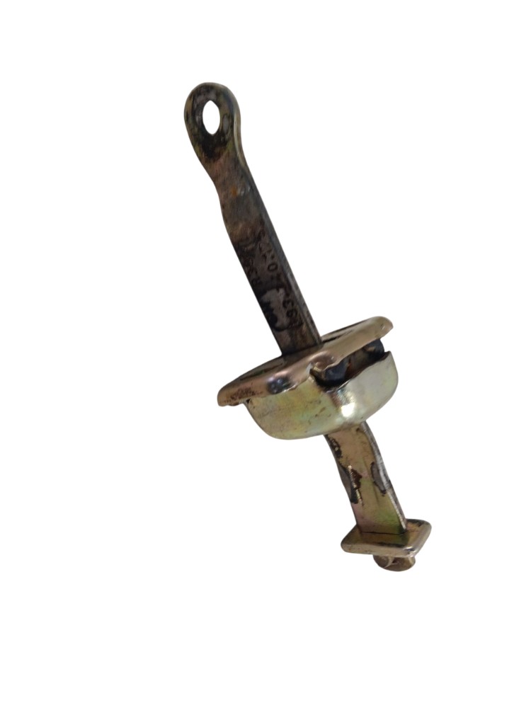 LIMITADOR PORTA DIANTEIRA ESQUERDO GM CORSA CLASSIC 4