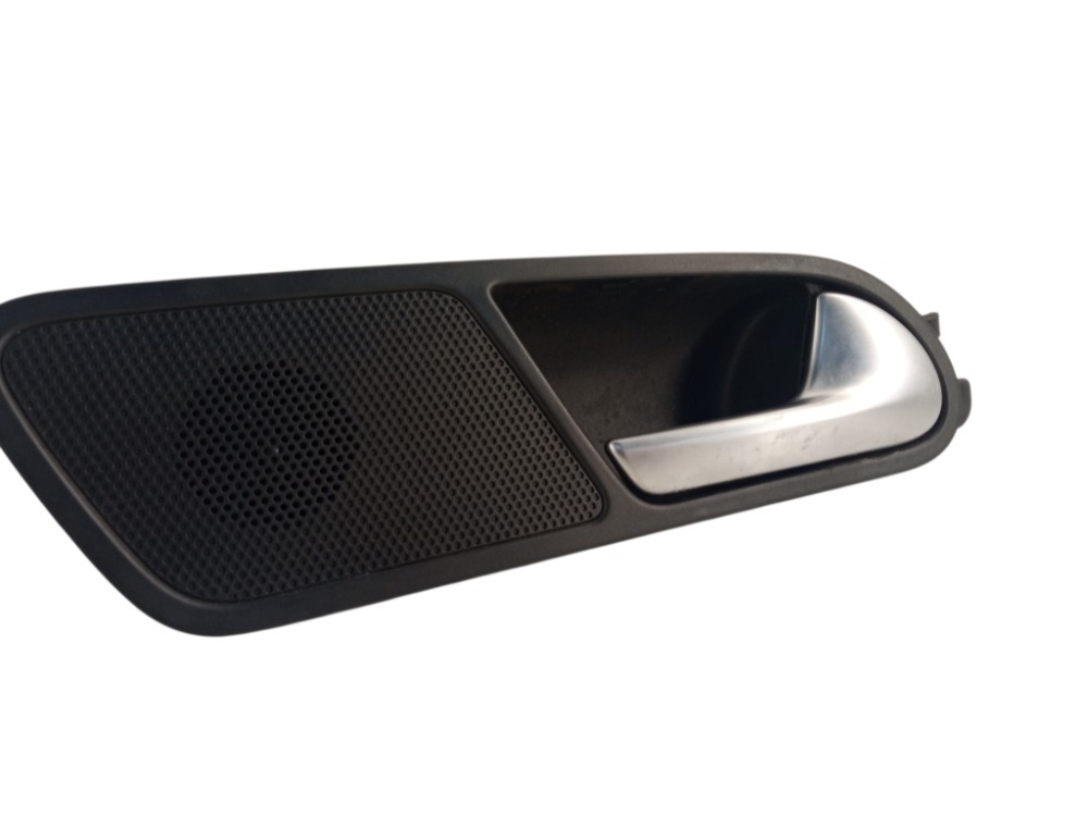 Maçaneta Interna Da Porta Direito Vw Tiguan/ Jetta  Preto Traseira 4