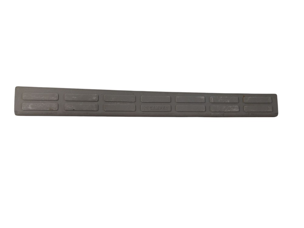 Soleira De Porta Dianteiro Lado Direito S10 Blazer 2