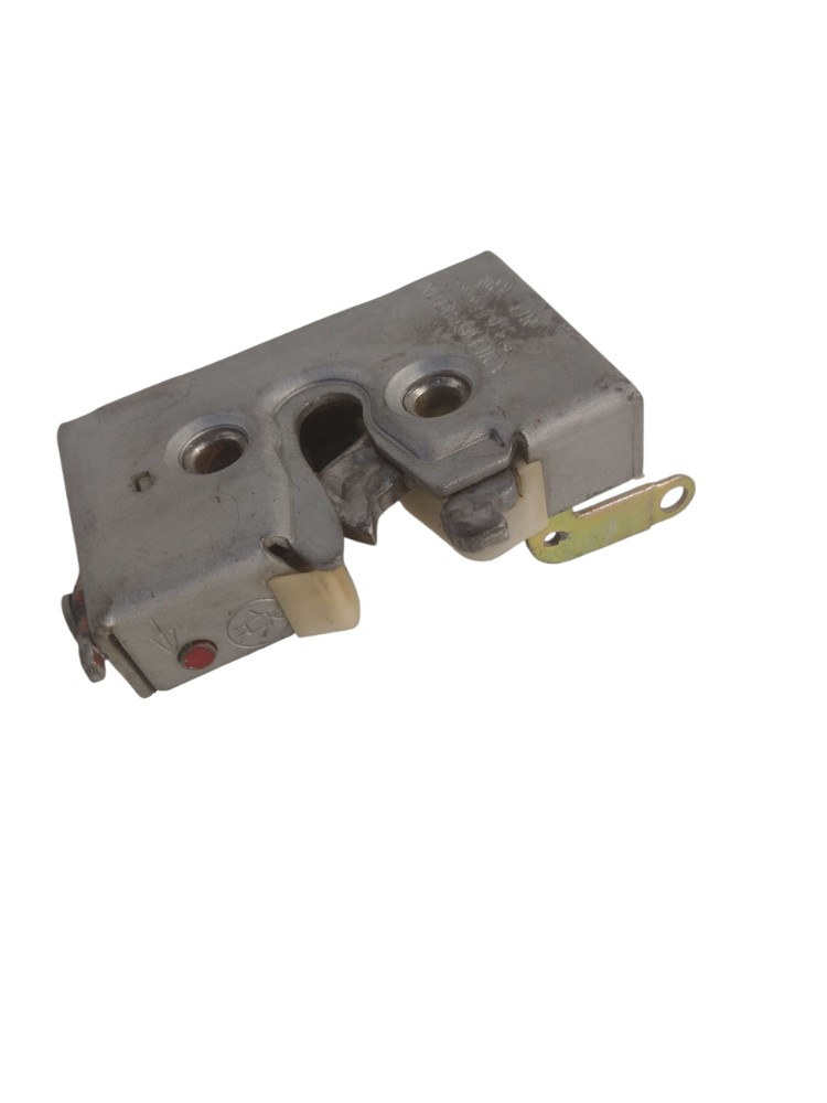 Fechadura Porta Traseira Esquerda Vw Santana/quantum 4