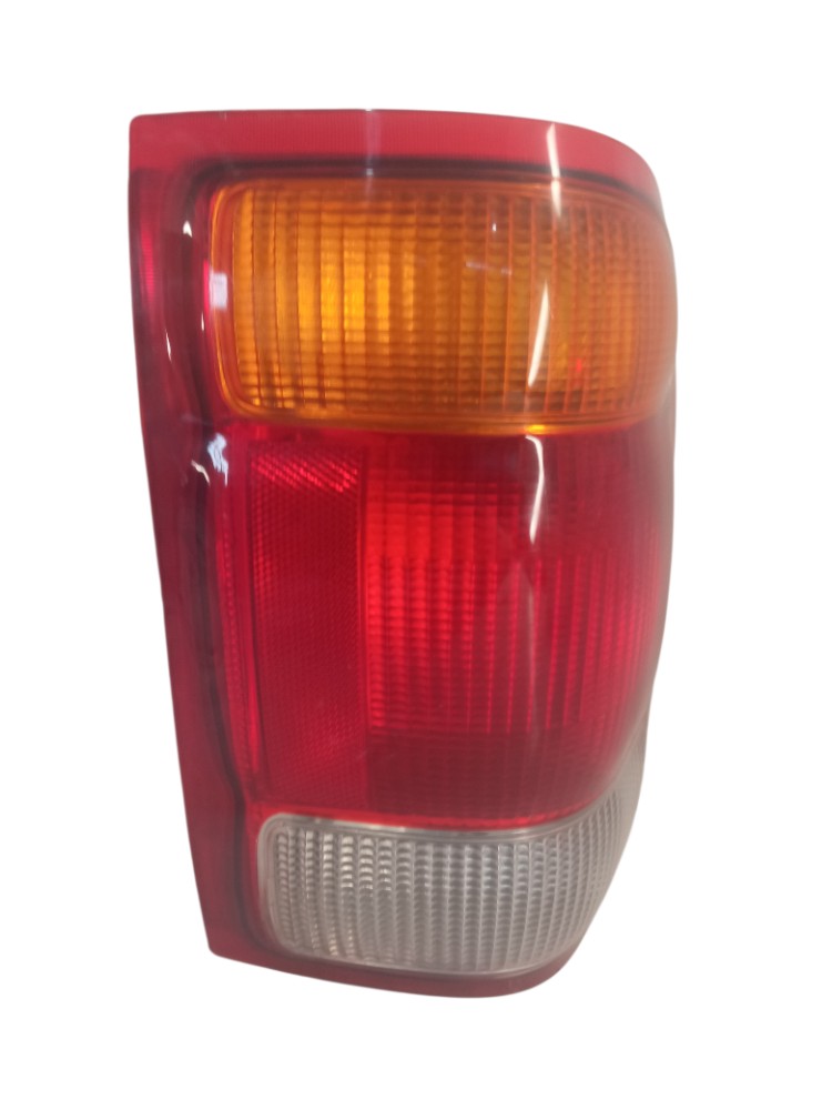 LANTERNA DIREITO FORD RANGER 3