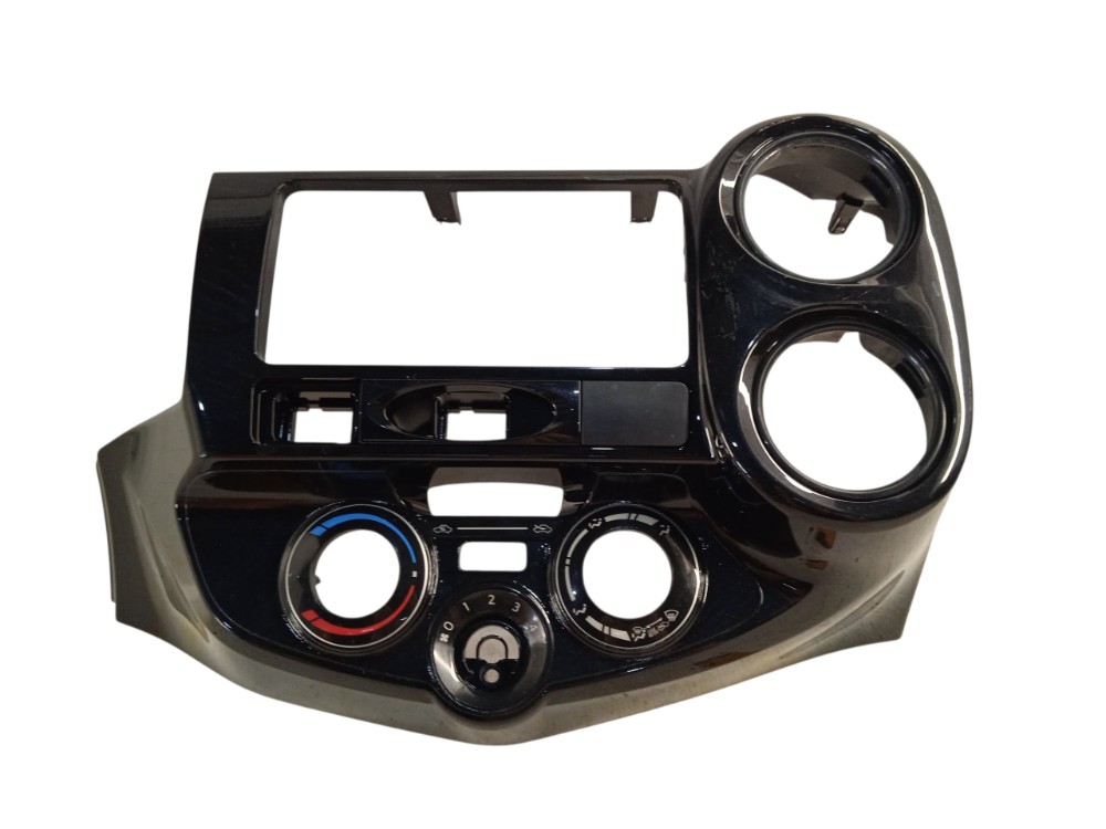 MOLDURA PAINEL CENTRA AR TOYOTA ETIOS 16/20 4