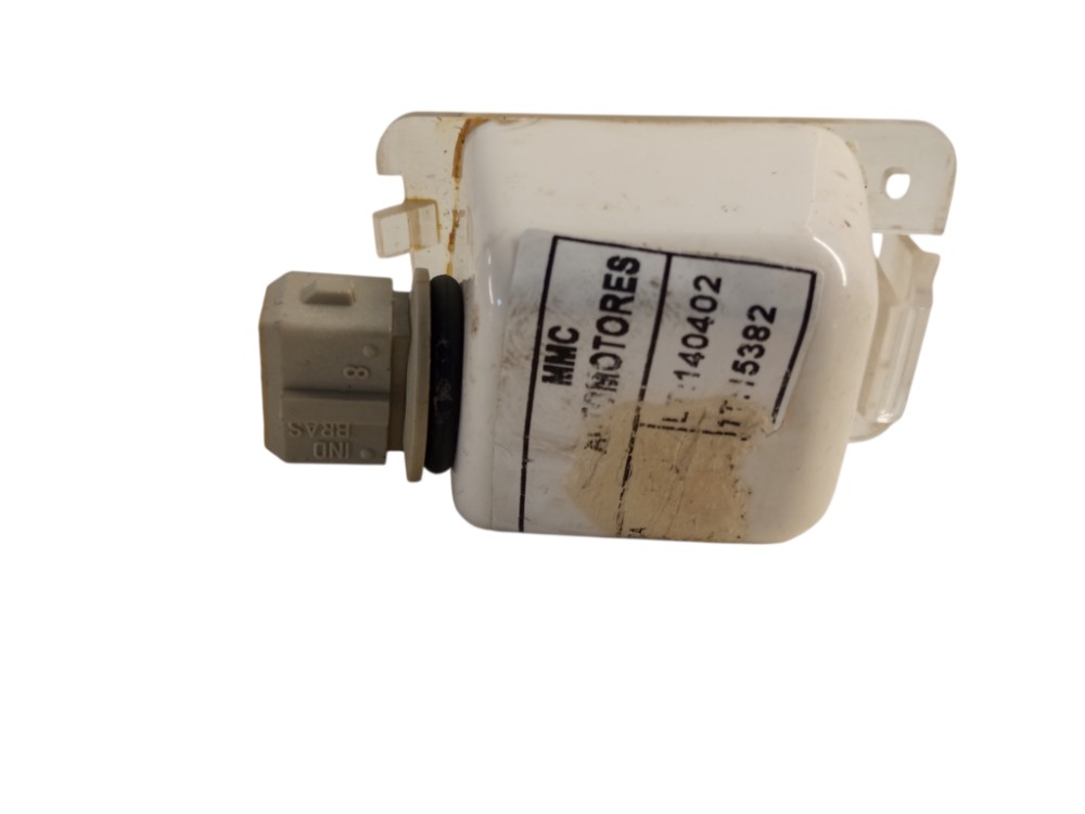 Luz De Placa Traseira Pajero Tr4/pajero Io 3