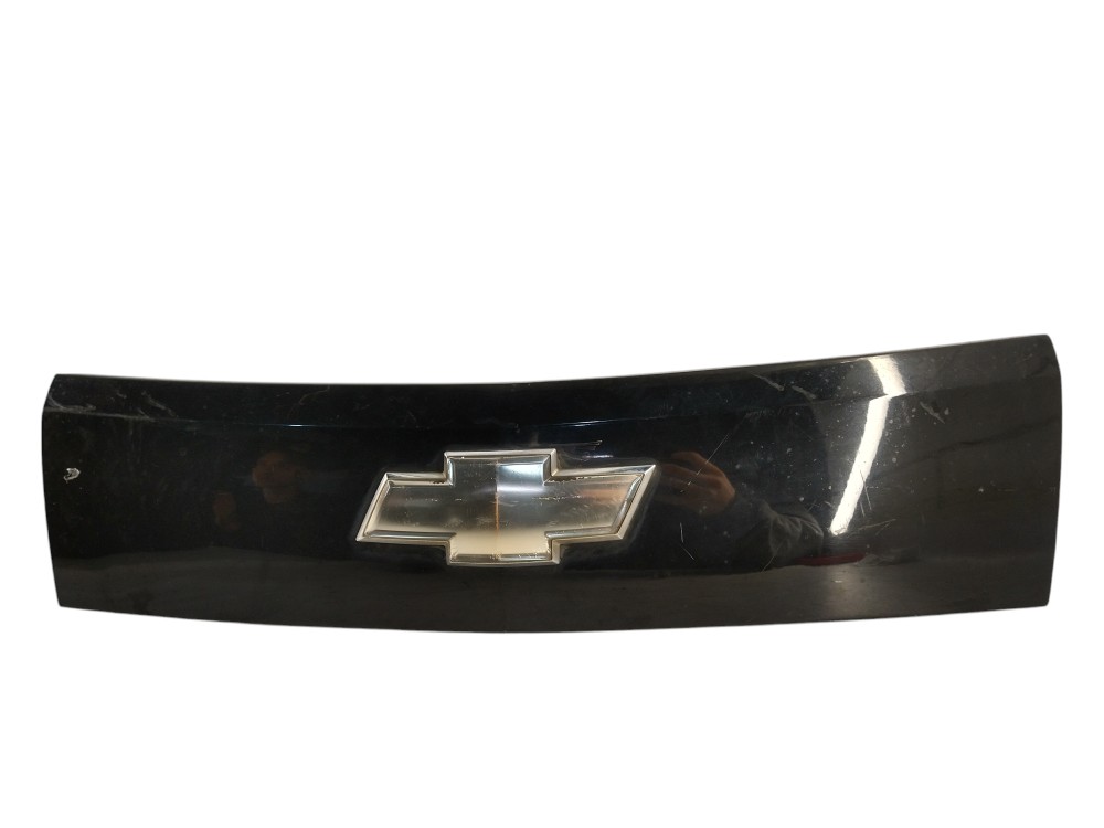 MOLDURA LUZ PLACA TRASEIRA CAPTIVA 2010 4