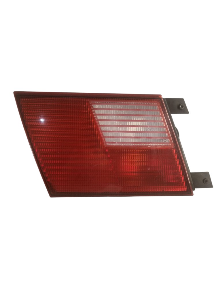 Lanterna Tampa Traseira Lado Esquerdo Santana/quantum Esquerdo/motorista Vermelho 2