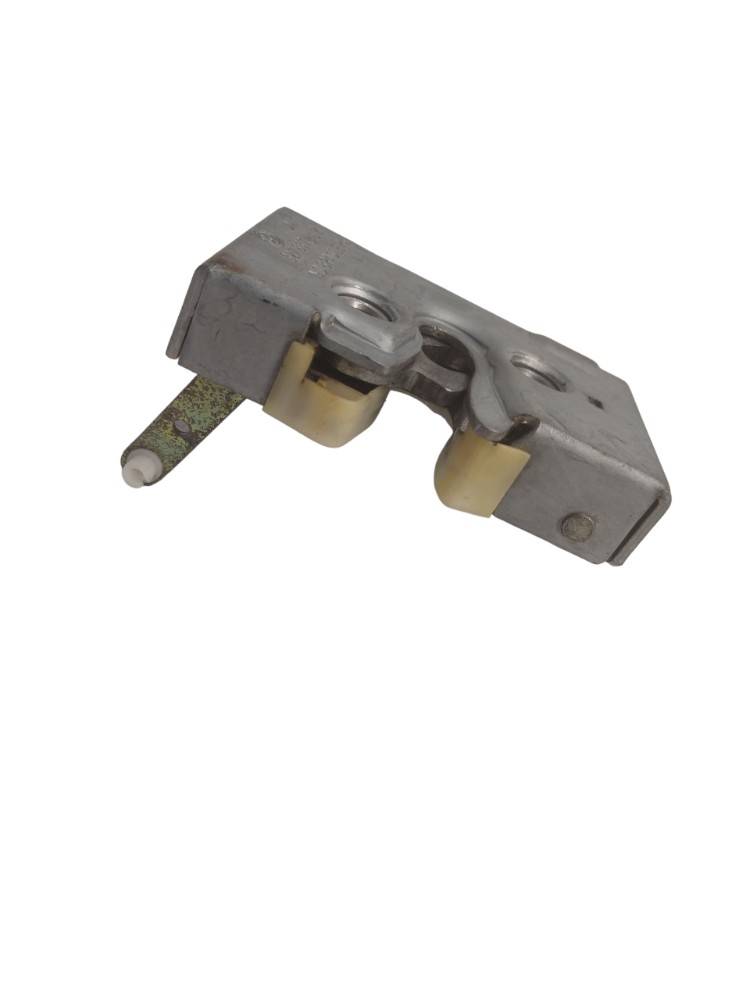 Fechadura Porta Traseira Direita Vw Santana/quantum 2
