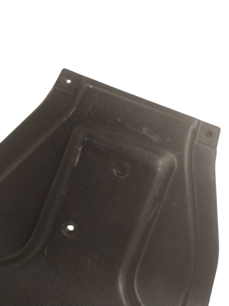 Acabamento Trava Porta Malas Vw Santana 7