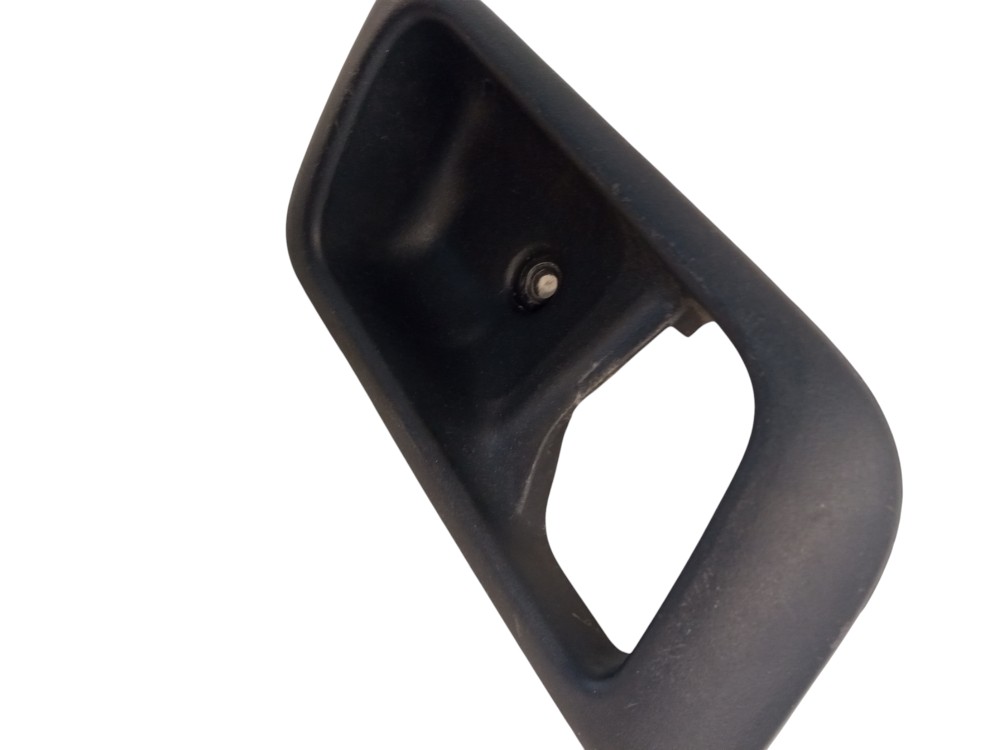 MOLDURA DA MAÇANETA INTERNA LADO ESQUERDO FIAT SIENA 2010 6