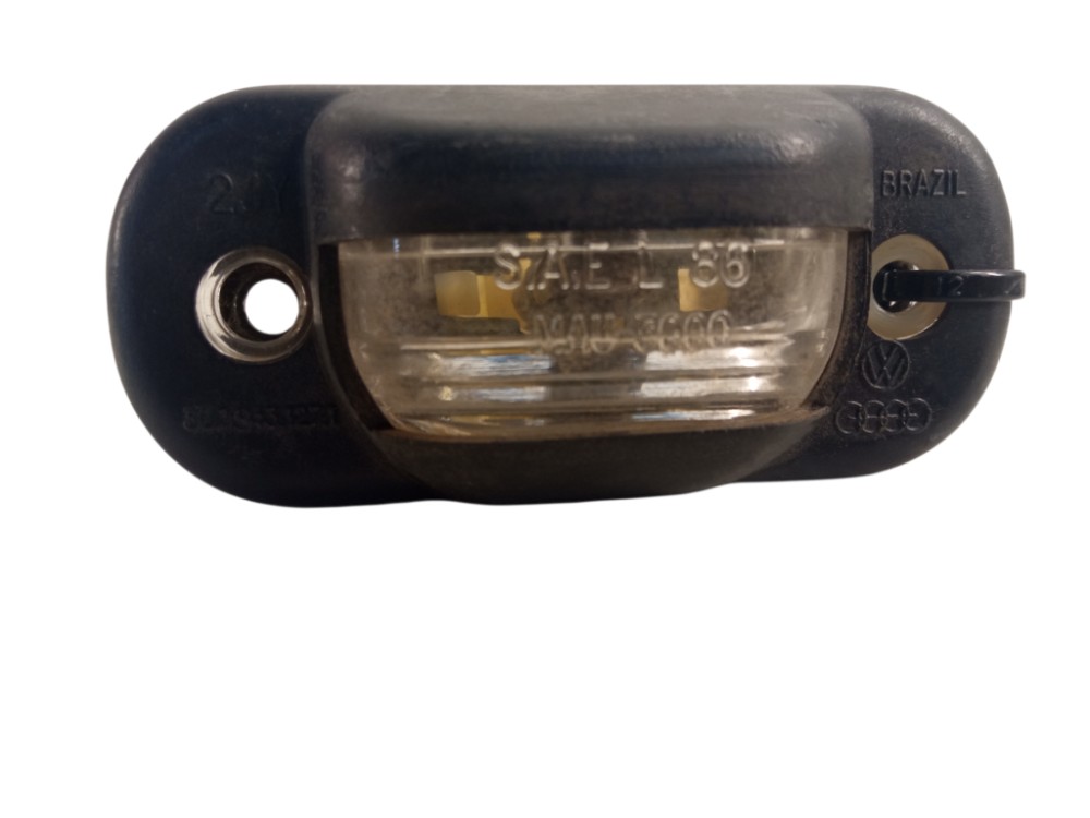 LUZ DE PLACA DIREITO SANTANA QUANTUM 2