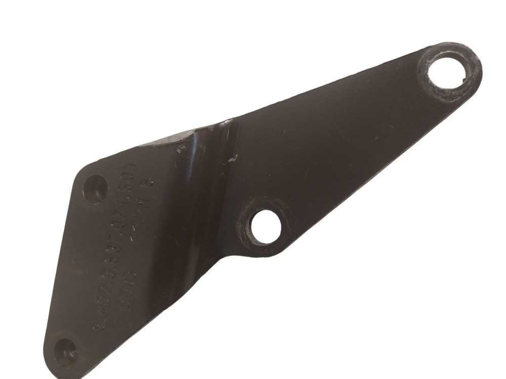 Suporte Cavalete Do Coletor De Admissão Gm S10 2.8 4
