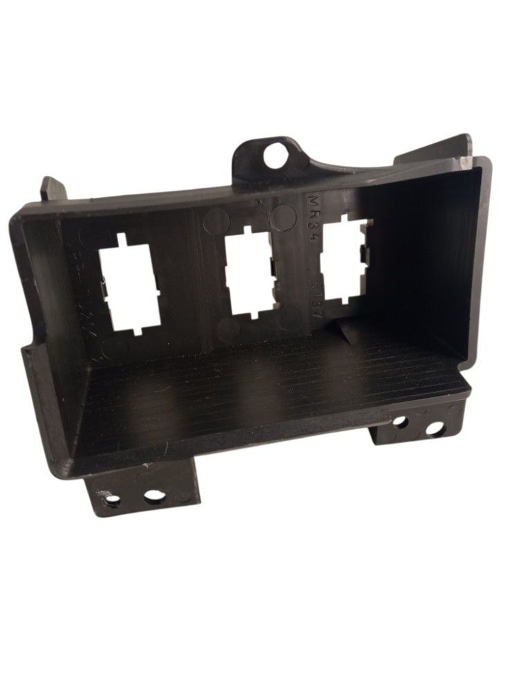 MOLDURA DO INTERRUPTOR DO PAINEL PAJERO TR4 6