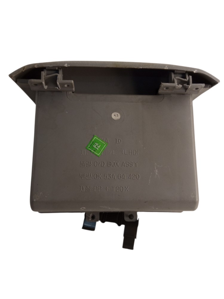 PORTA OBJETOS CONSOLE CENTRAL KIA CARNIVAL 6