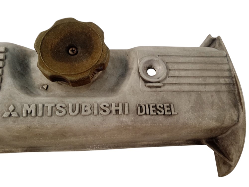 Tampa Cabeçote L200 2.5 Diesel 2004 5