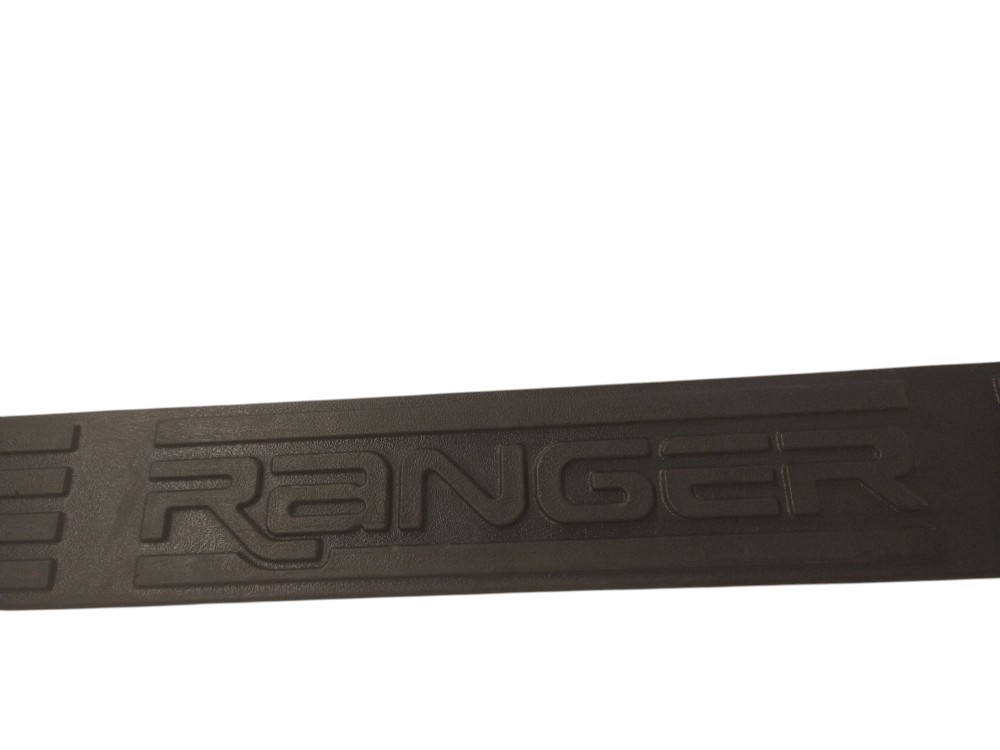 Soleira Porta Dianteira Direita Ford Ranger Preto 4