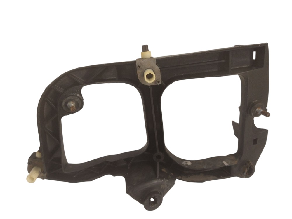 Suporte Farol Direito Gm S10/blazer 2